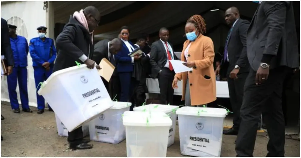 On Wednesday, August 31, recounting of the presidential ballot papers from 45 contested polling stations began at the sub-registry at the Forodha house.[File: PHOTO]