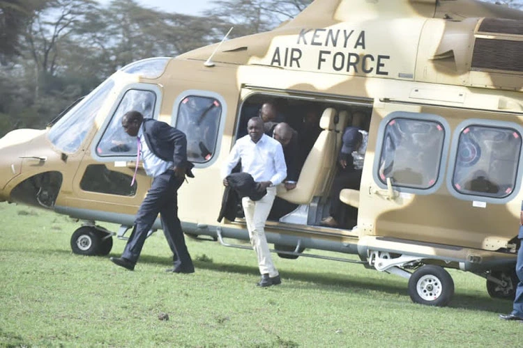Sudi catches Kenyans by Surprise after landing in Naivasha with Kenya Air force Chopper