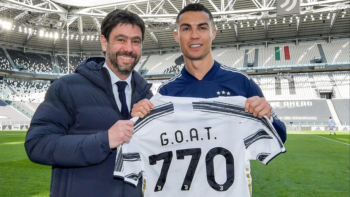 Former Juventus President Andrea Agnelli as he awards Cristiano Ronaldo after he broke Pele's goal tally record (Photo: Getty)