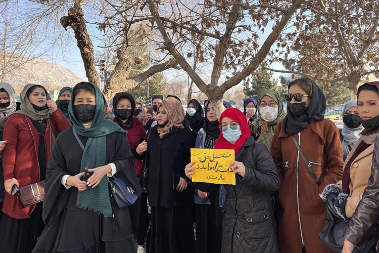 Women protesting against Taliban rules.