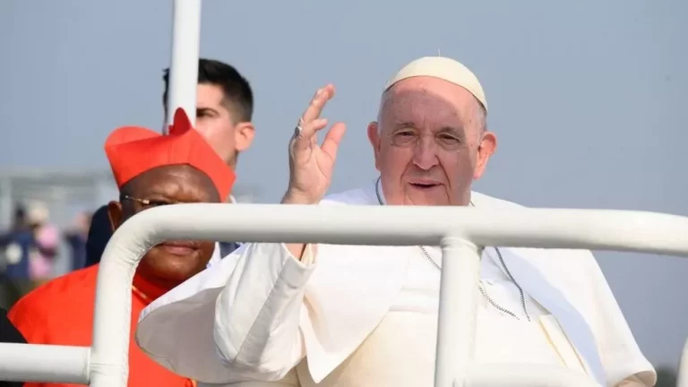 Pope Francis Celebrates Colourful Mass in DR Congo
