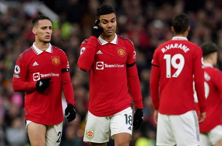 Manchester United Move Up to Third in the Premier League, Casemiro Sees Red
