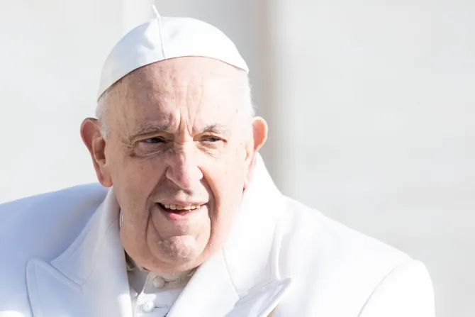 Pope Francis: Vatican Confirms Gradual Improvement after Respiratory Scare