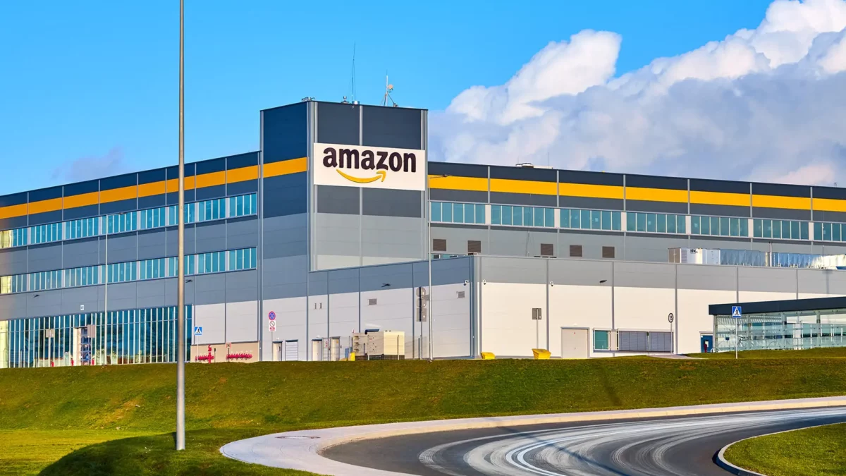 Substantial Economy as Amazon Plans to Trim Employee Stock Awards
