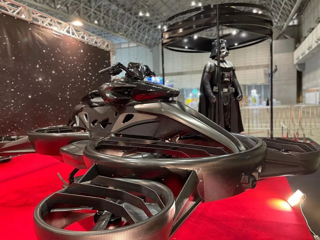 Flying Bike Takes the World by Storm with Science Fiction-Like Features