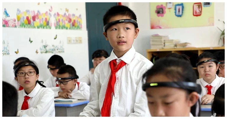 Chinese Schools Use AI-Powered Headbands to track students’ concentration