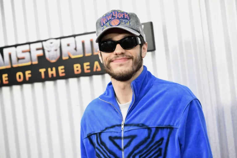 Pete Davidson Checked Into Rehab For His Mental Break