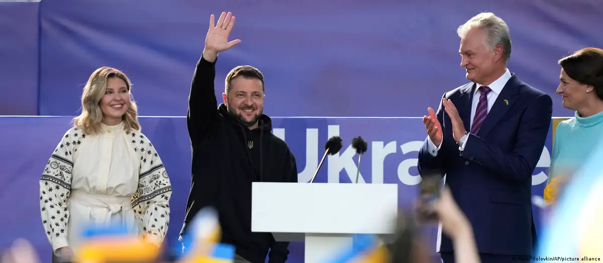Though undoubtedly a star at the summit, Ukrainian President Volodymyr Zelenskyy (center) voiced disappointment that his country was not given a timeline for joining Nato