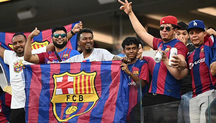 Barcelona cleared to play in Champions League amid UEFA payments probe