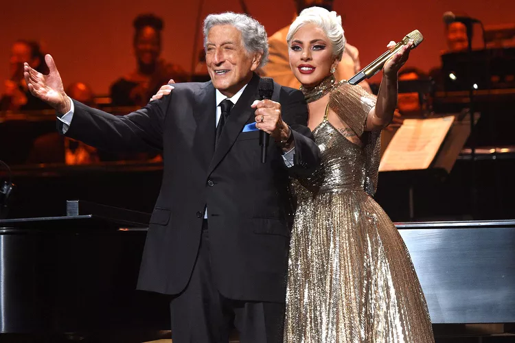 Lady Gaga Pays Tribute to Tony Bennett