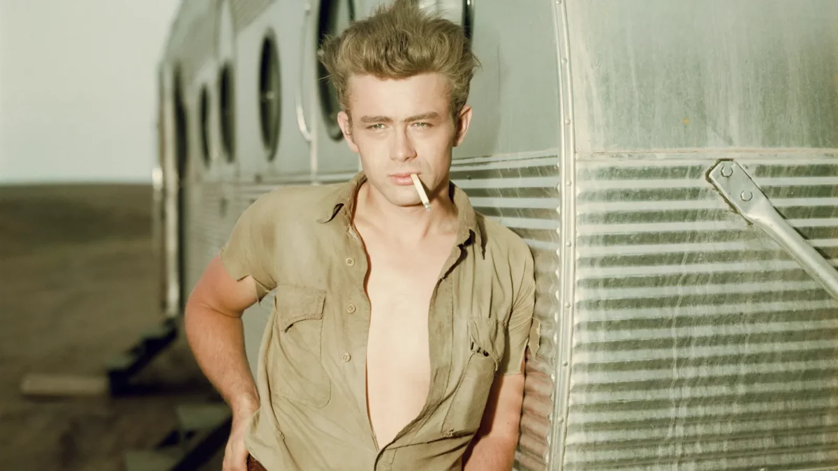 James Byron Dean was an American actor. In a career spanning five years, he is regarded as a cultural icon of teenage disillusionment and social estrangement, as expressed in the title of his most celebrated film, Rebel Without a Cause, in which he starred as troubled teenager Jim Stark.He died on 30 September 1955 [Photo/Courtesy]