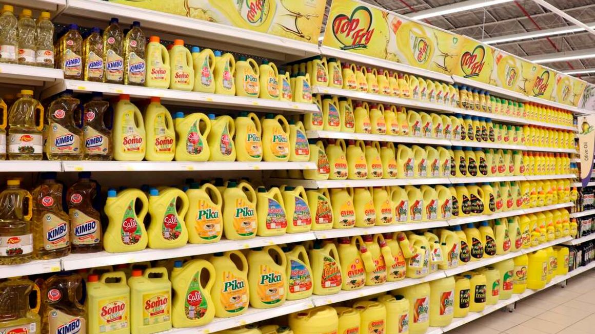 Different brands of cooking oil arranged on the shelves of Carrefour MEGA located at the Mega Shopping Mall along Uhuru Highway, Nairobi Nairobi on Thursday, June 11, 2020. [PHOTO/DENNIS ONSONGO]