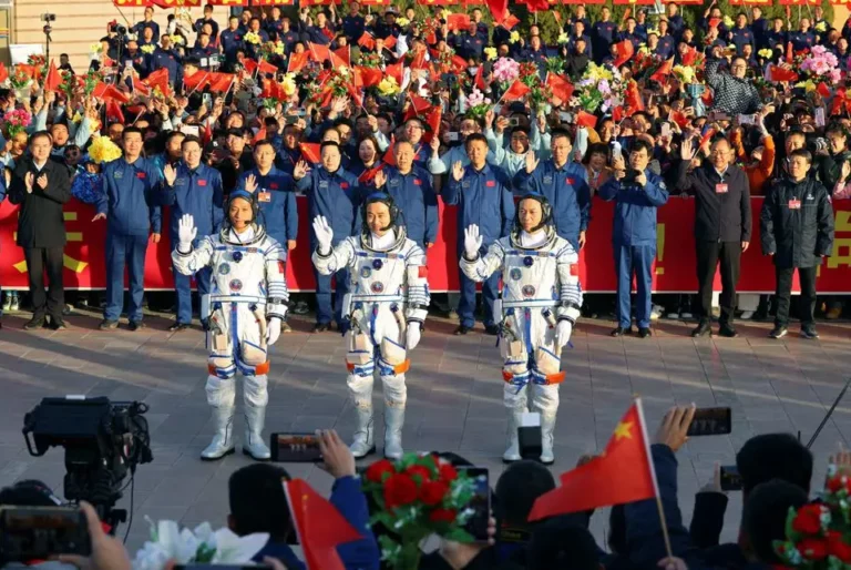 China Sends 3 Young Astronauts to Space