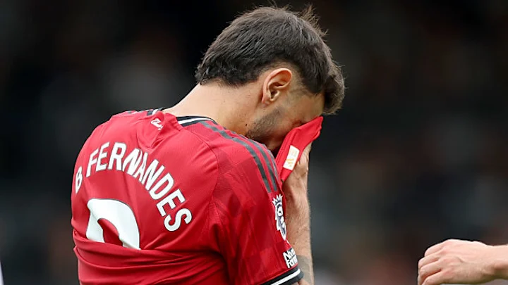 Gary Neville Warns Manchester United: “Old Scars Reappearing” After Fulham Draw