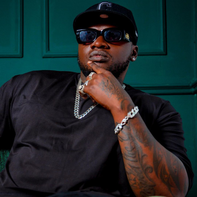 Khaligraph Jones Stuns with KSh 100K Gift and Genius Clap-Back