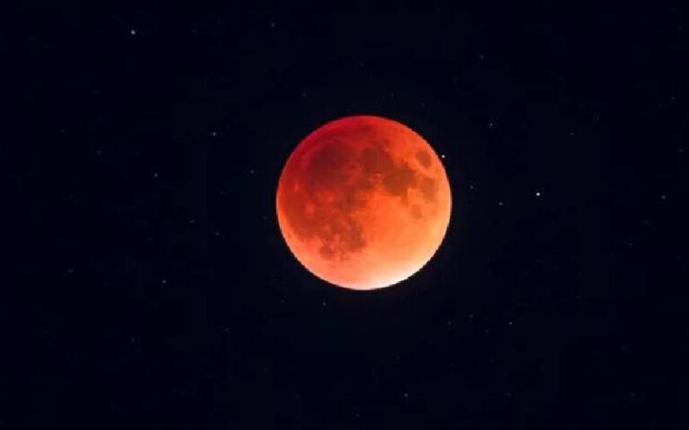 A ‘Blood Moon’ to Glow Red in Parts of World Sunday