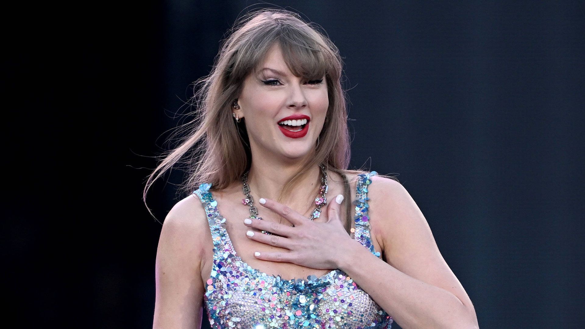 Taylor Swift Dismisses Mixed Reviews On New Album – Switch News