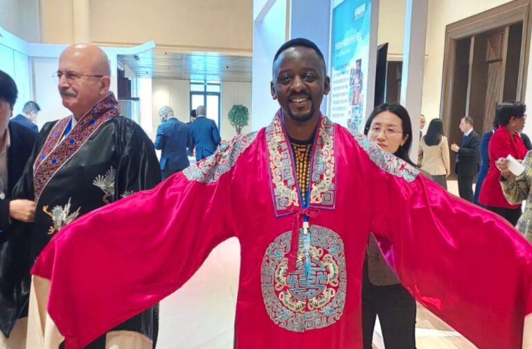 The Weekend of Things: My Journey Inside China