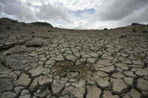 A powerful El Niño is strengthening over the Pacific, raising risks of extreme weather and increasing the chance that 2027 becomes the hottest year on record.