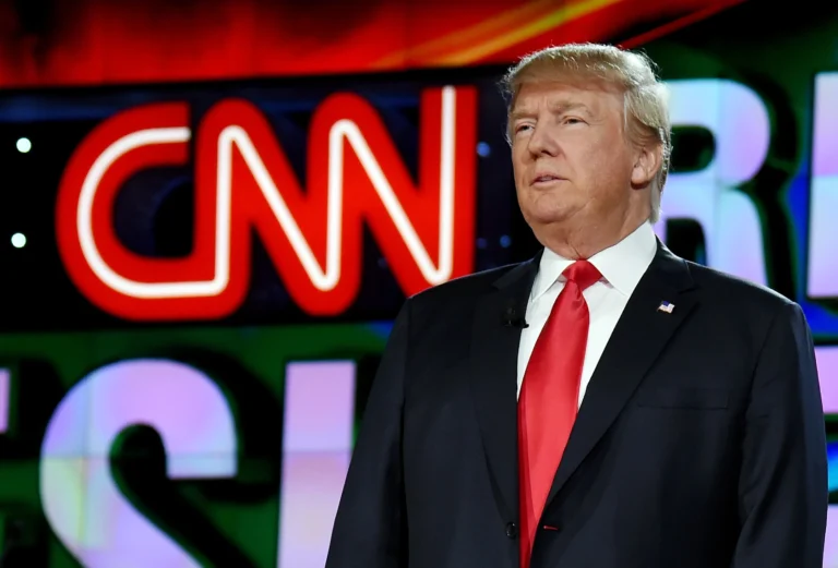 Trump’s Media Ban: CNN, MS NOW and Politico Reporters Turned Away