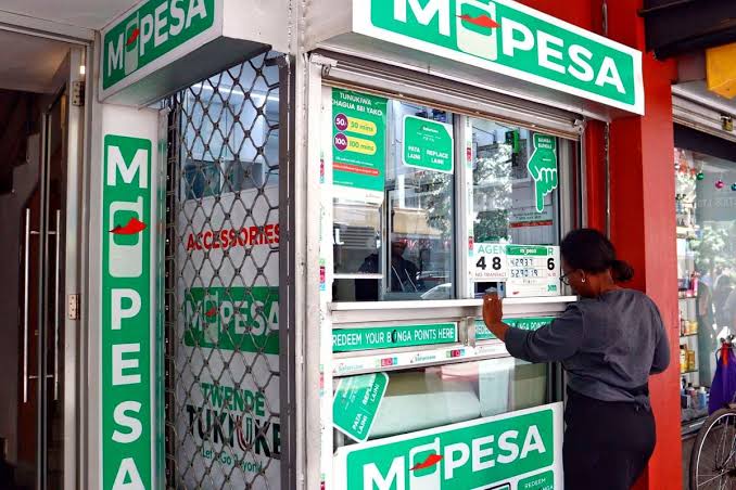Kenya’s mobile money subscriptions rose to 54 million by June 2026, but registered agents fell 5.6% to 568,463, highlighting changes in the country’s growing digital finance market.

#MobileMoney #MobileMoneyAgents #M-Pesa #KenyaNews #SwitchTV